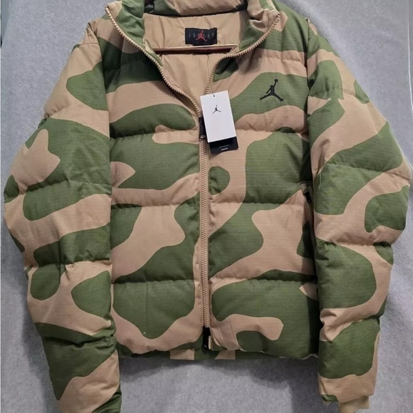 Jordan Other - Jordan Green and Tan Camo Puffer Jacket